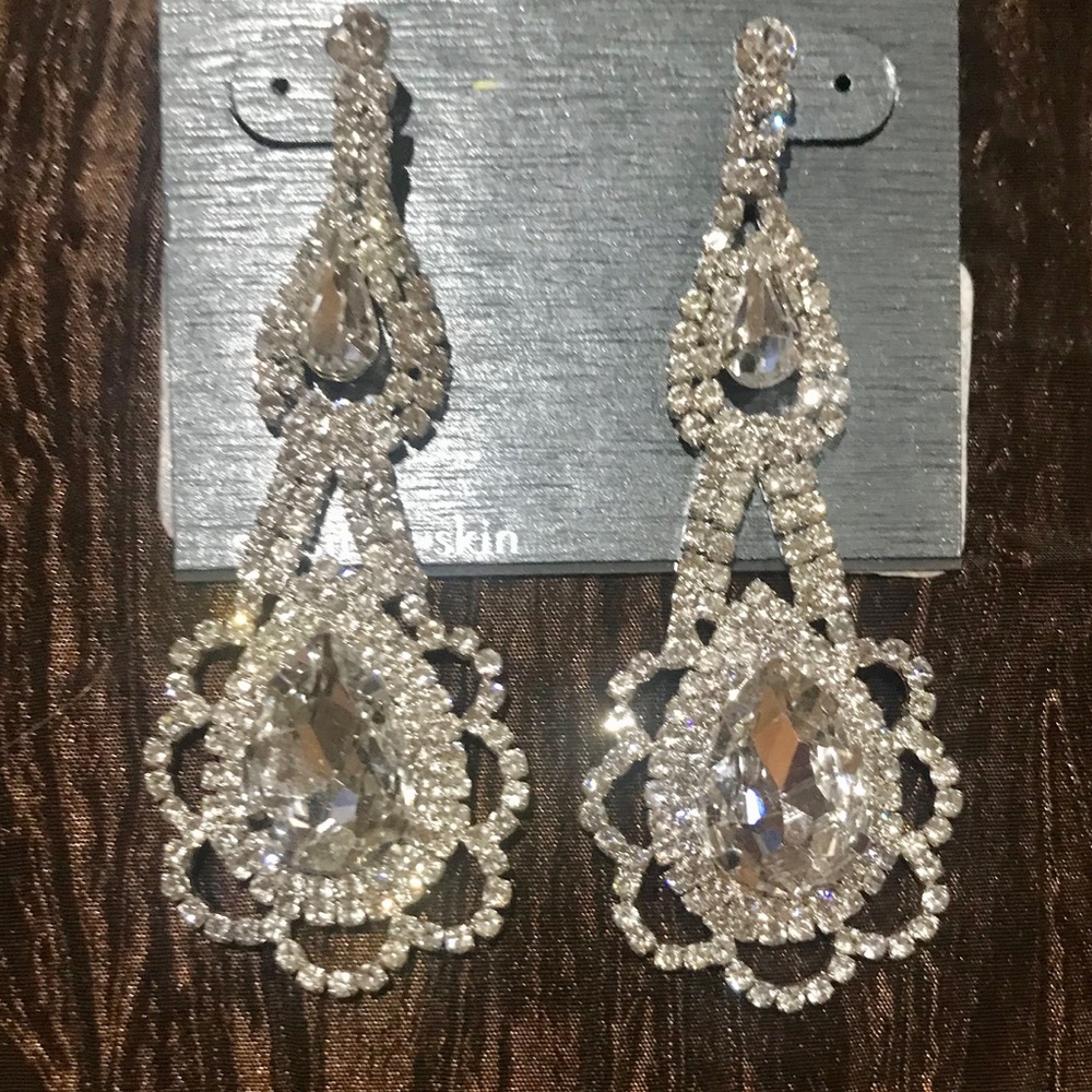 SOLD NEW: CEZANNE EARRINGS  Elegant - Picture 6 of 8